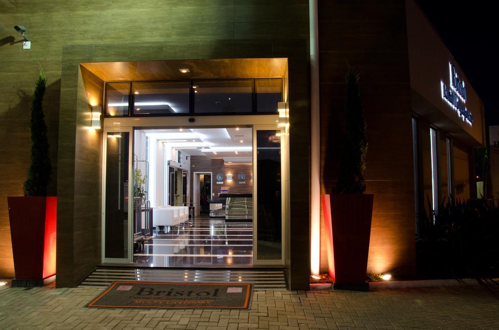 Bristol Portal Do Iguacu Curitiba Aeroporto Hotel Bagian luar foto